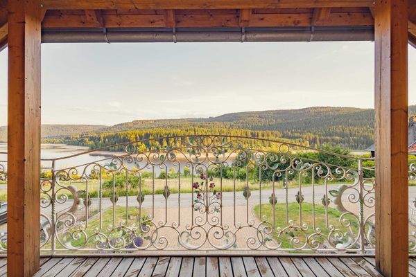 Balkon Garagenhaus mit Seeblick