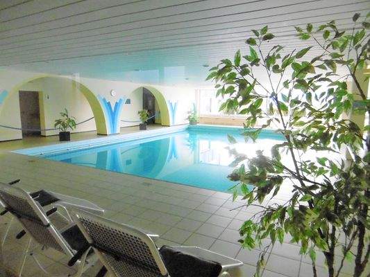 Tolles Schwimmbad