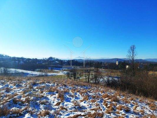 Perfekte Kombination aus Bau- und Landwirtschaftsfläche