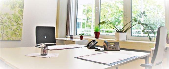 voll möblierte Büroeinheit + schnelles WLAN