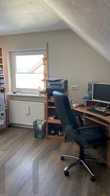 Büro / Kinderzimmer