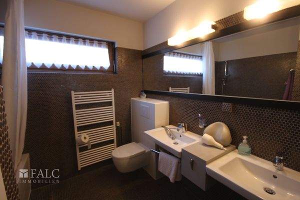 Badezimmer EG