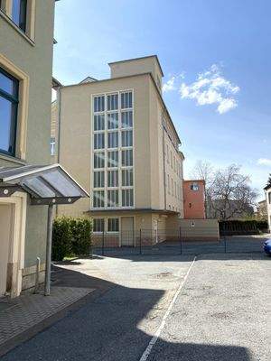 Einfahrtsbereich Hof