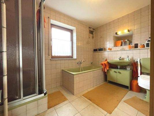 tagesbelichtetes Bad