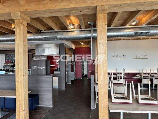 zu den Serviceräumen