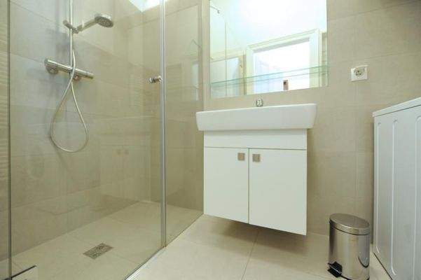 Badezimmer / bathroom