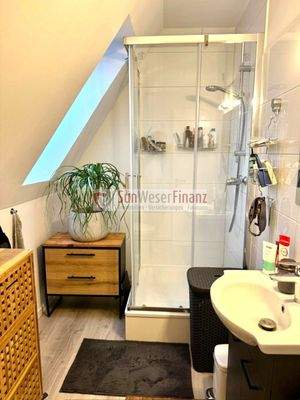 2. OG links Bad m. Dusche