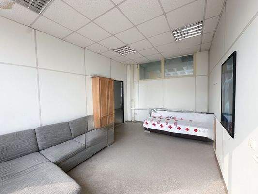 Bau 1 Raum 3.8, 3.11, 3.6 WC (9)