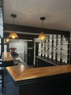 Lokal rechts Theke