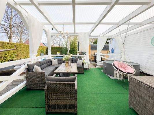 Die überdachte Terrasse