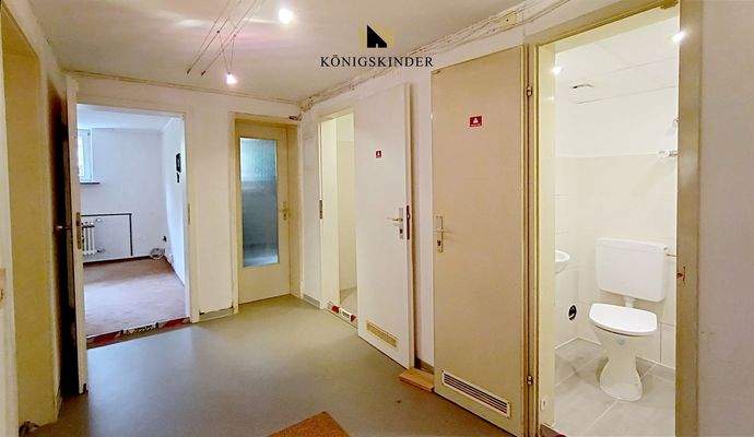 UG mit Zimmer Bad und Toilette