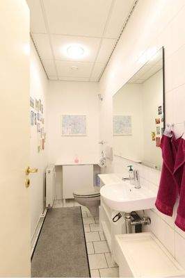 Gäste-WC linke Einheit