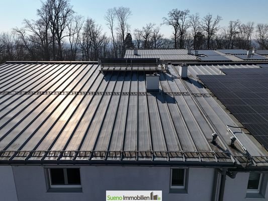 Solaranlage-Drohnenbild