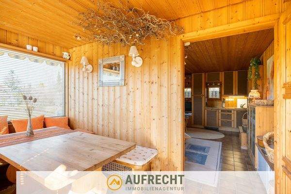 Veranda mit Essbereich