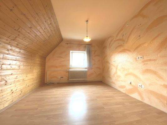 Zimmer im OG (ehemalige Küche)