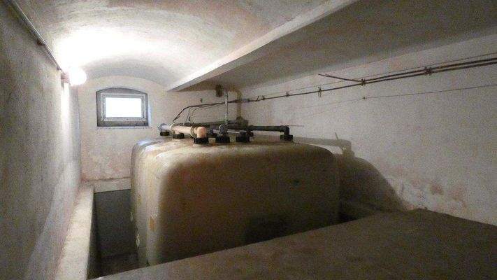 Heizöllager im Nebengebäude