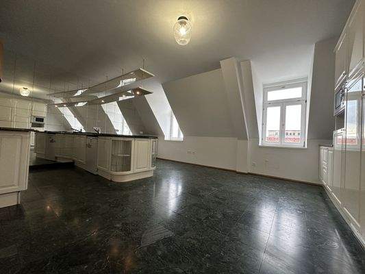 20251211_124228716_iOS