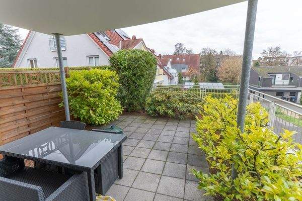 Die großzügige Terrasse