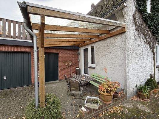 überdachte Terrasse