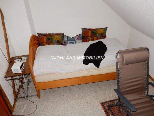 Ein Schlafzimmer im 1. OG.JPG