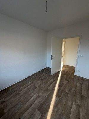 Schlaf-/ Kinderzimmer 2