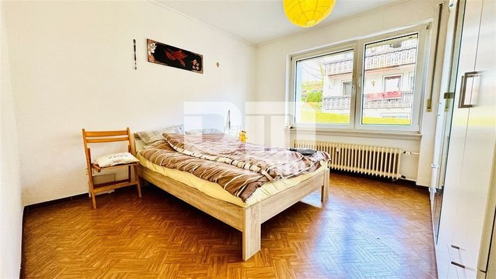 EG Schlafzimmer