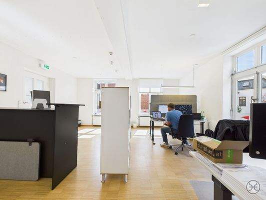 CAM05560G0-PR0014-STILL006