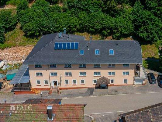 Hausansicht von oben frontal