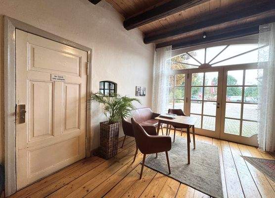 22 Wartebereich (Kunden)