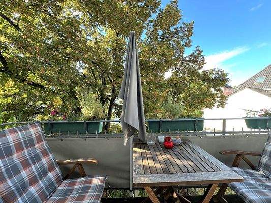 Balkon mit Blick ins Grüne 2. OG