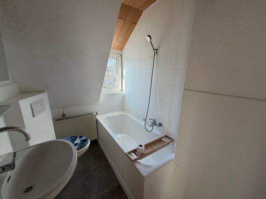 Badezimmer im Dachgeschoss