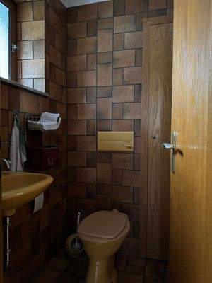 Haus-2-WE-Friedrichsthal-stb-WC-EG