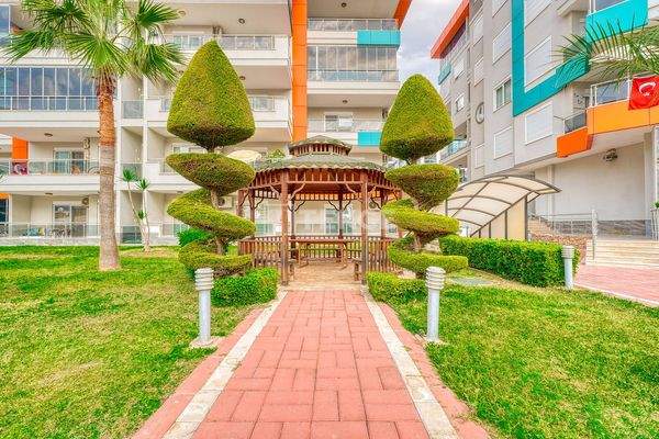 Elegant Seaside Flat in a Complex with Pool in Alanya Kestel