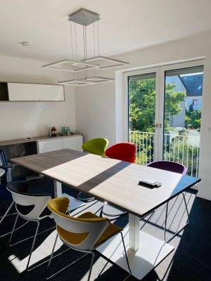 OG gr. Zimmer (hier Büro)  