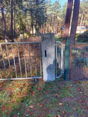 Stromanschluss via Säule.jpg