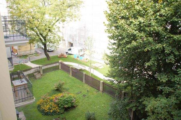 Blick aus Küche.jpg