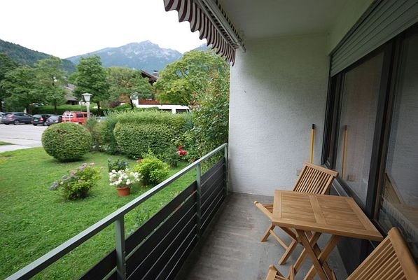 Balkon überdacht mit Bergblick