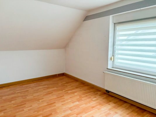 Zimmer im Dachgechoss