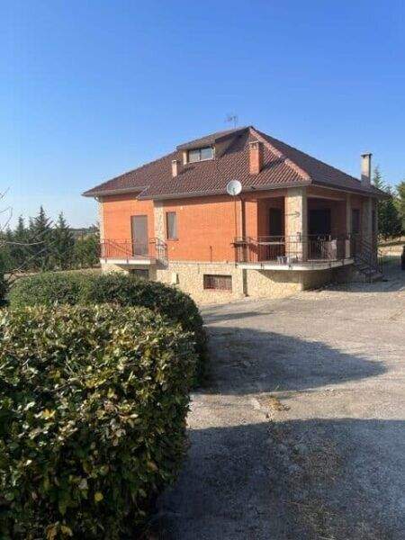 Avigliano Häuser, Avigliano Haus kaufen