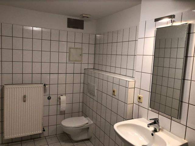 3-Zimmer-Dachgeschosswohnung in der Heidestraße zu vermieten! - Foto 1