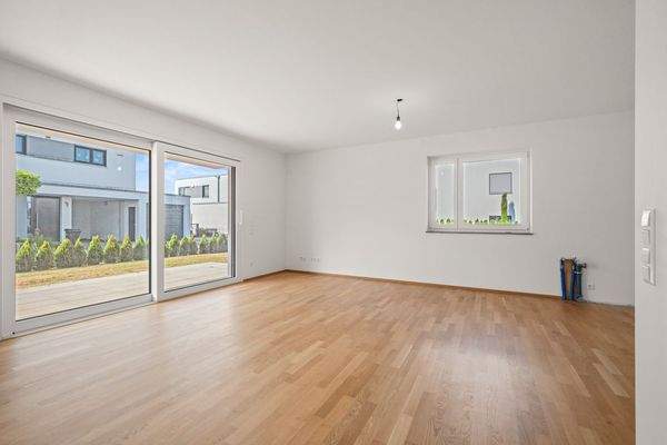 Wohn-/Esszimmer mit Küche