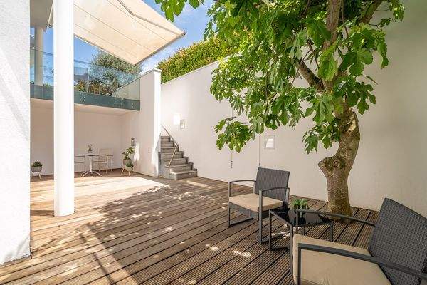 Treppenaufgang zum Garten