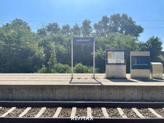 Ladendorf S-Bahn Station