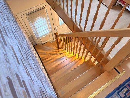 Vorderhaus_OG_Treppenaufgang