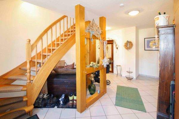 Eingangsbereich E.G. und O.G.