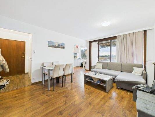 Wohn- und Essbereich 1