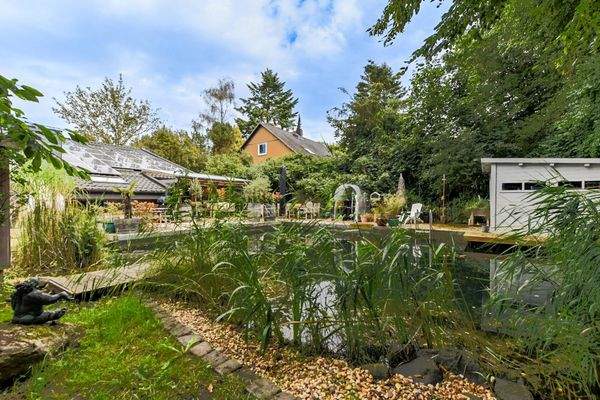 Haus 2a - Garten mit Badeteich