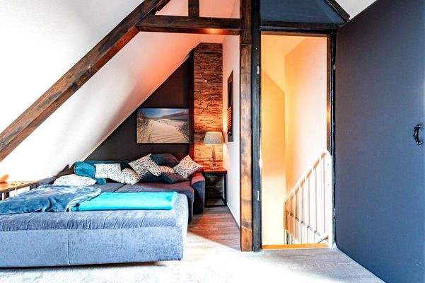 Schlafnische und Treppe