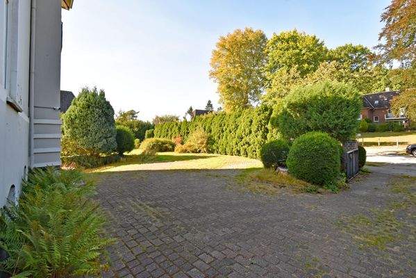 Hofplatz zur Straße 