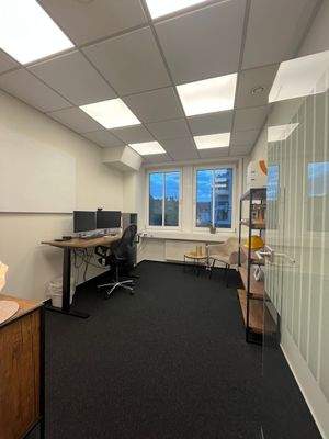 Modernes Büro im 1. OG